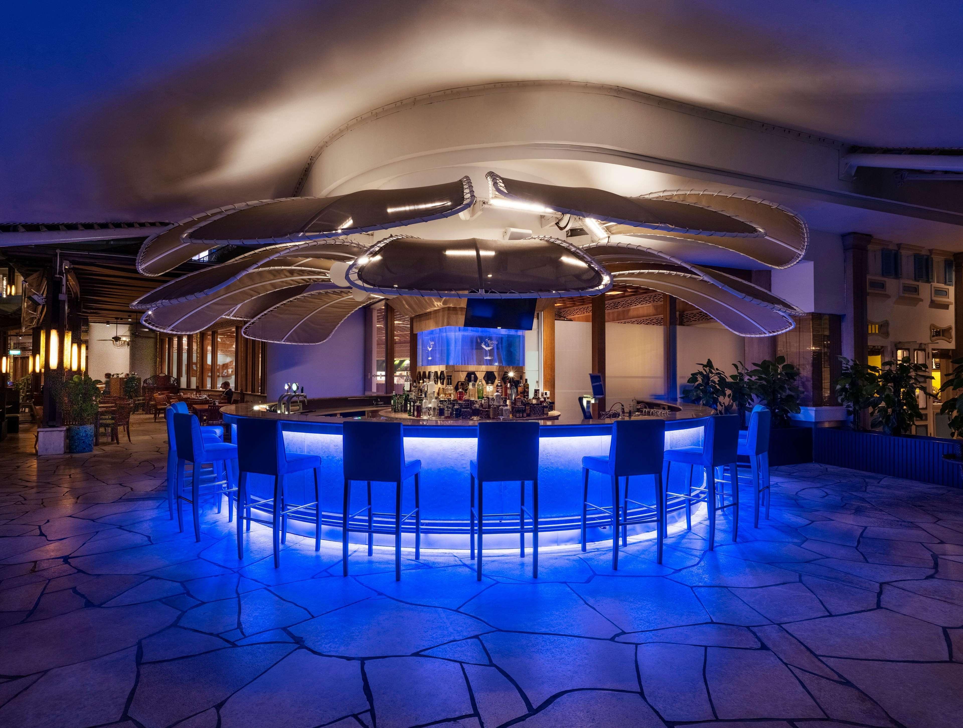 新加坡 圣淘沙香格里拉酒店 外观 照片 The bar at the lobby